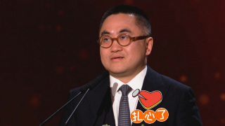 女生趴开裙子让男生c